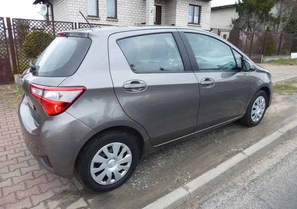 Toyota Yaris cena 39950 przebieg: 127900, rok produkcji 2019 z Kalisz małe 106